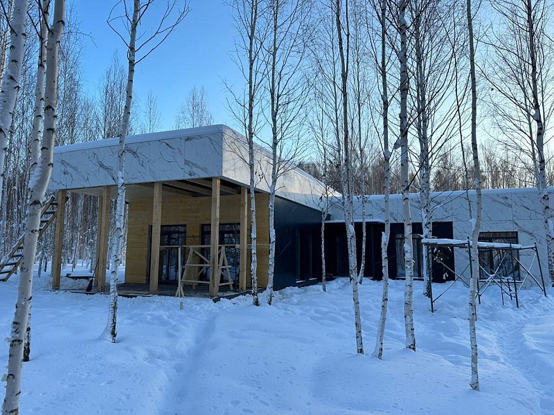 02220 Камень Уайт